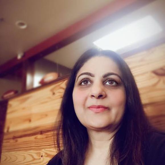 Poshmark profile picture for @kashmira